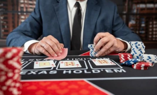Pengguna dewasa menjaga privasi saat online